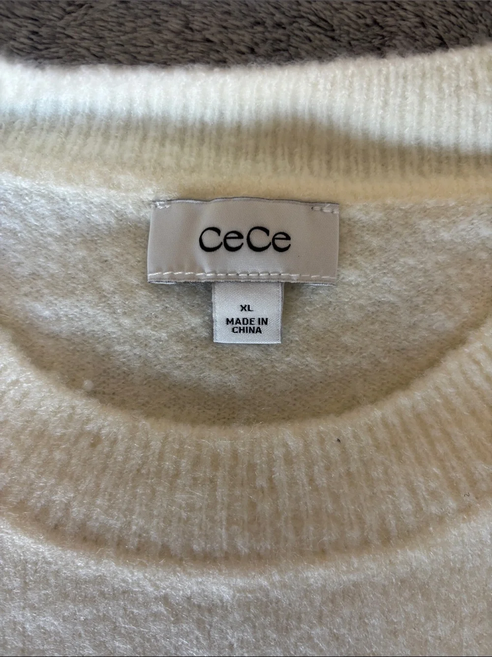 CeCe Lace Bow Inset Sweater in Buttercream Size X-Large NWT